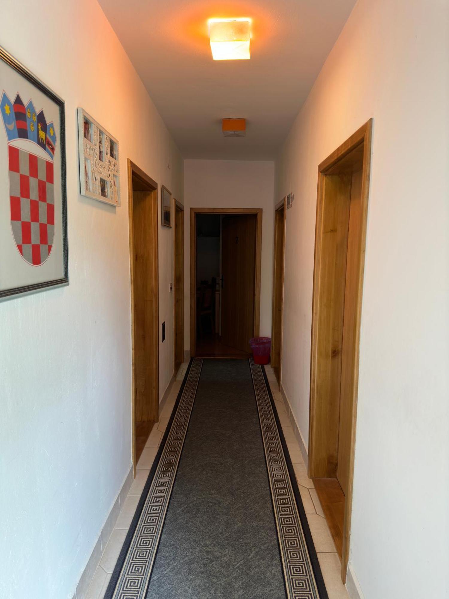 פוליאנאק Guest House Stefanija מראה חיצוני תמונה